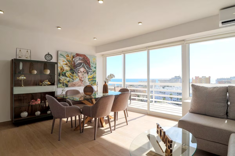 Romantic apartment with sea view 1